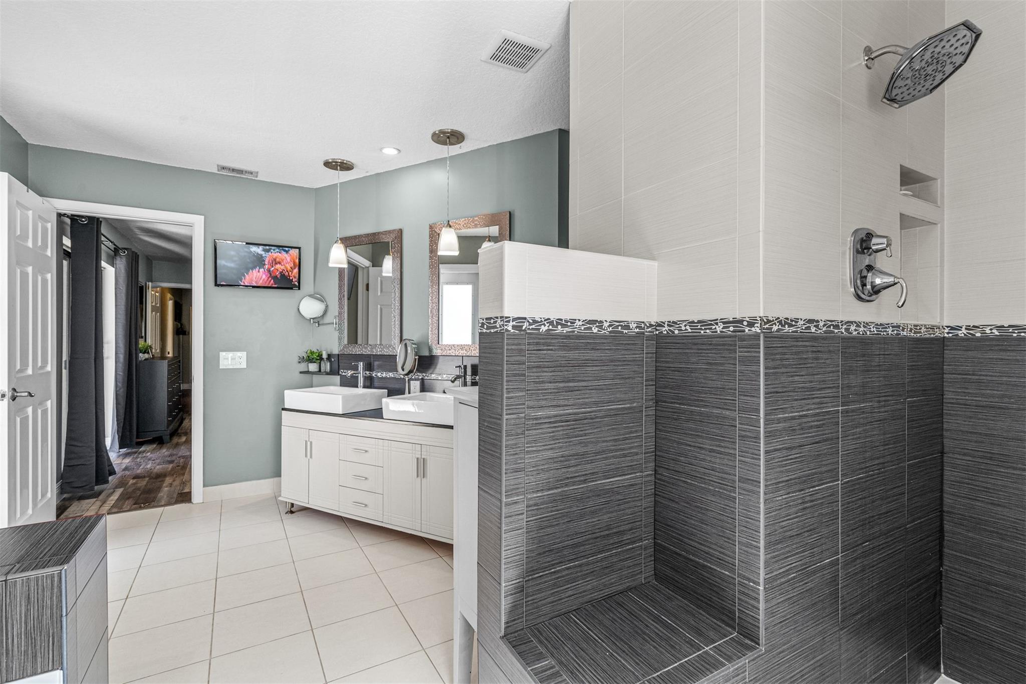 OAK WOOD - Residential