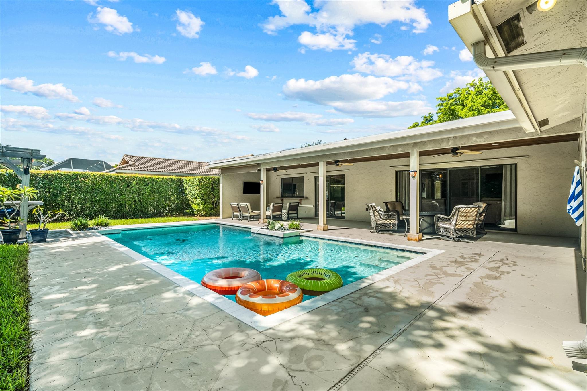 OAK WOOD - Residential