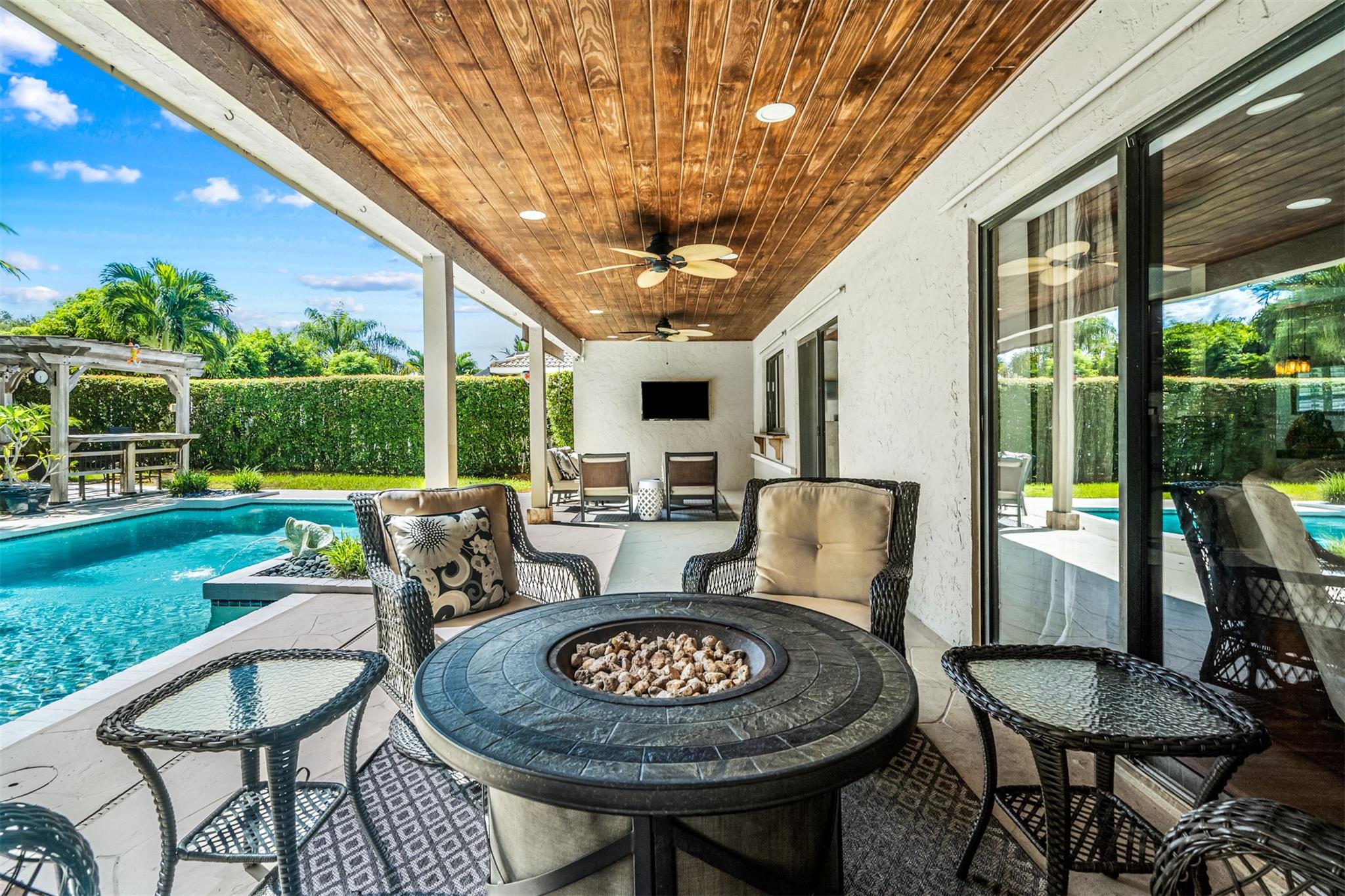 OAK WOOD - Residential