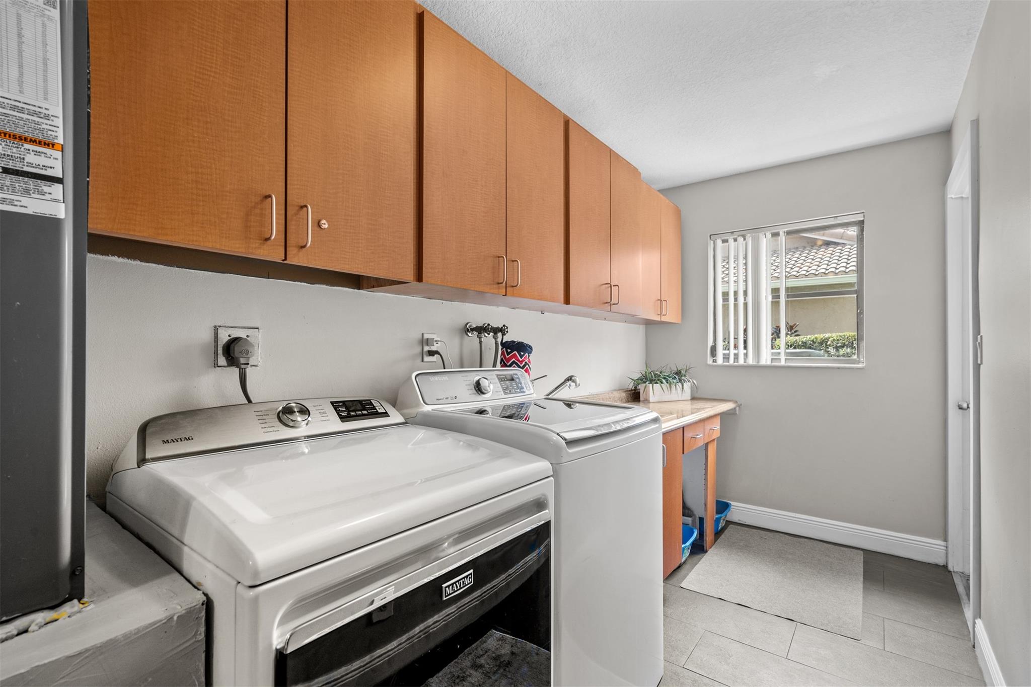 OAK WOOD - Residential