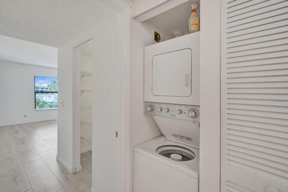 HIDDEN HARBOUR OF THE PALM BEACHES CONDO - Residential