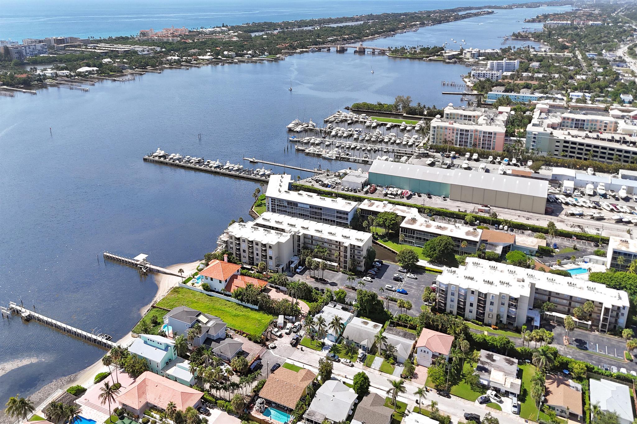 HIDDEN HARBOUR OF THE PAL - Residential