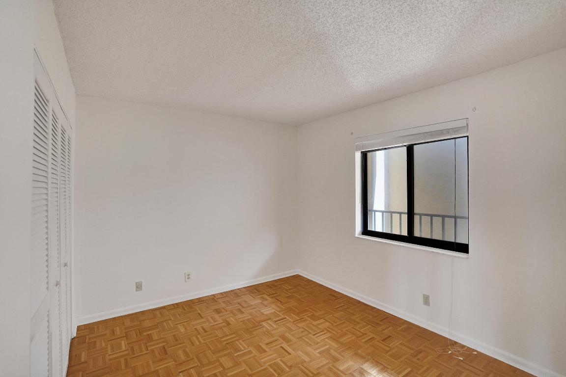 HIDDEN HARBOUR OF THE PALM BEACHES CONDO - Residential