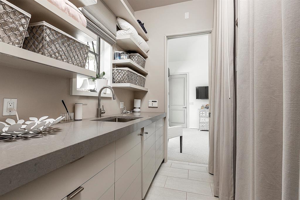 WINDING OAKS - Residential