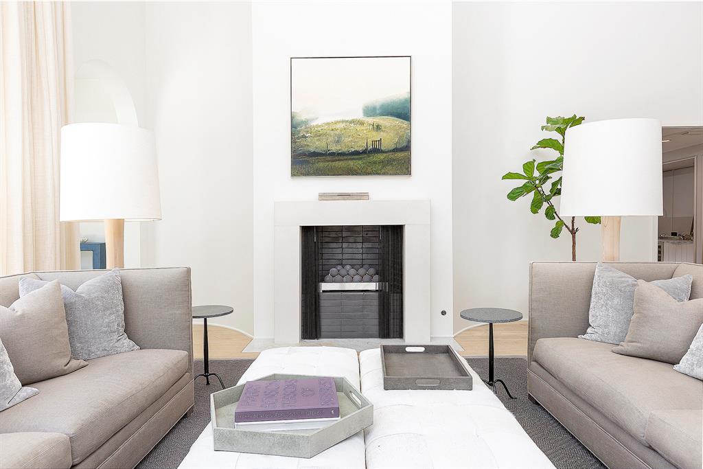 WINDING OAKS - Residential