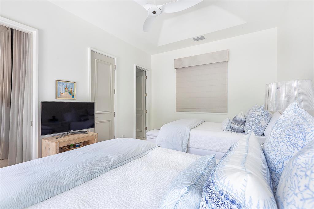 WINDING OAKS - Residential