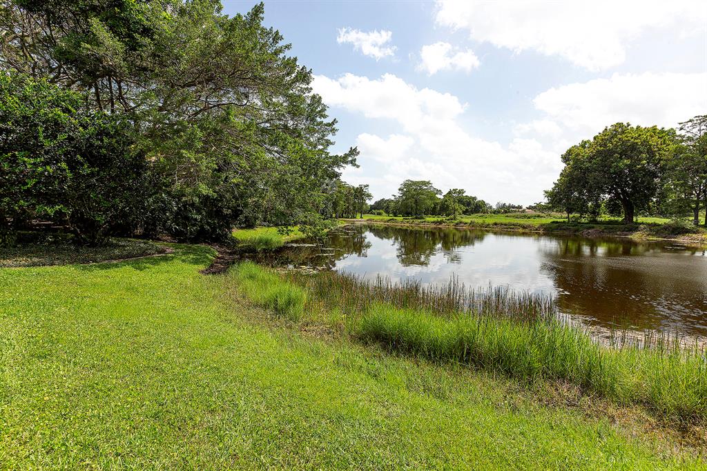 WINDING OAKS - Residential