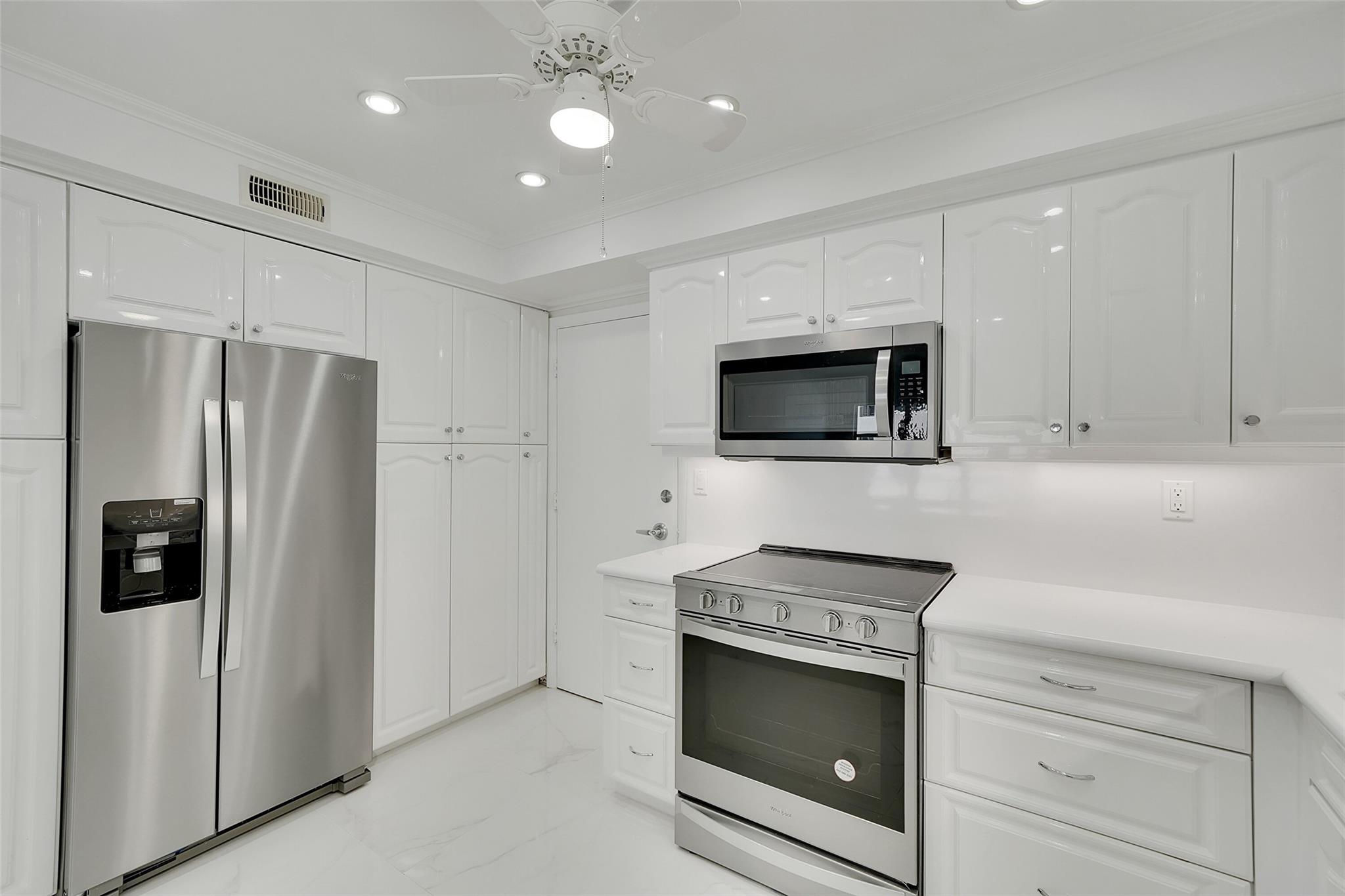 3750 Galt Ocean Dr 309