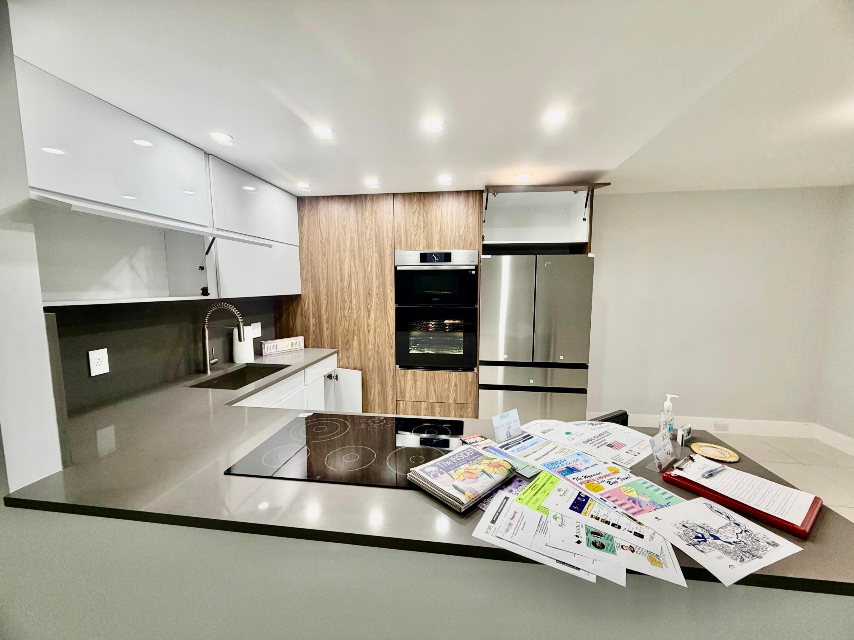 1902 Bermuda Circle J4