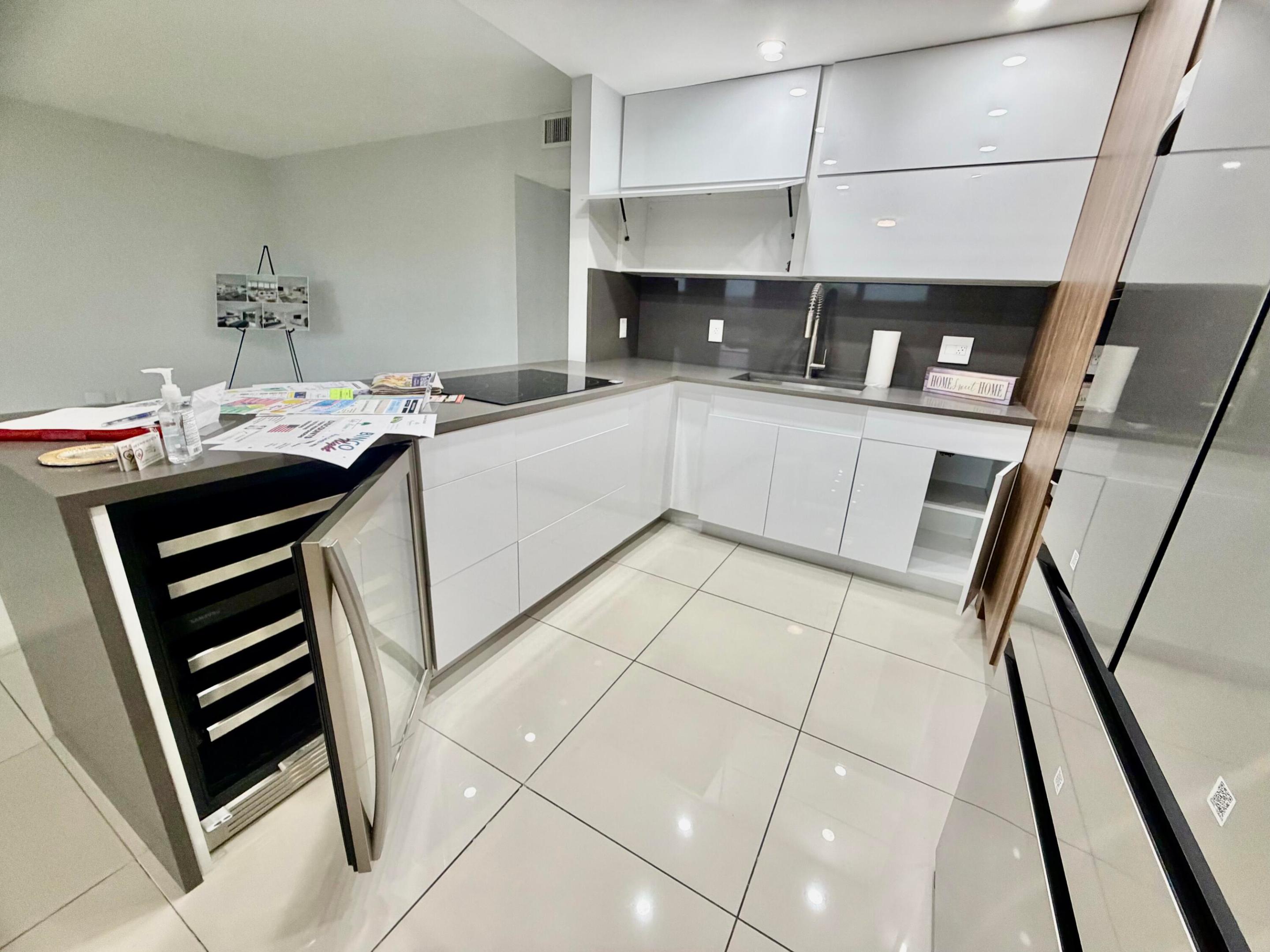 1902 Bermuda Circle J4