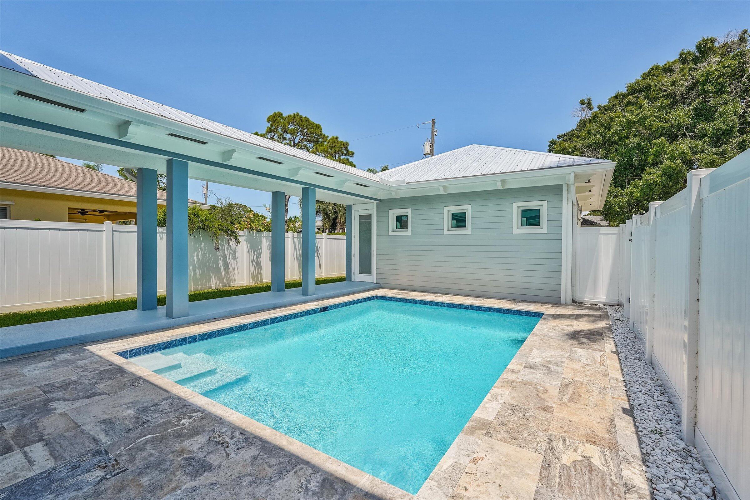 PINE GARDENS - Residential