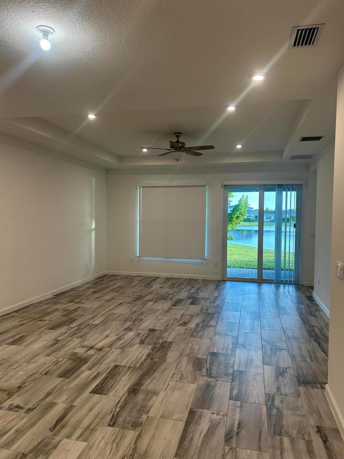 EMERY II - Residential Lease