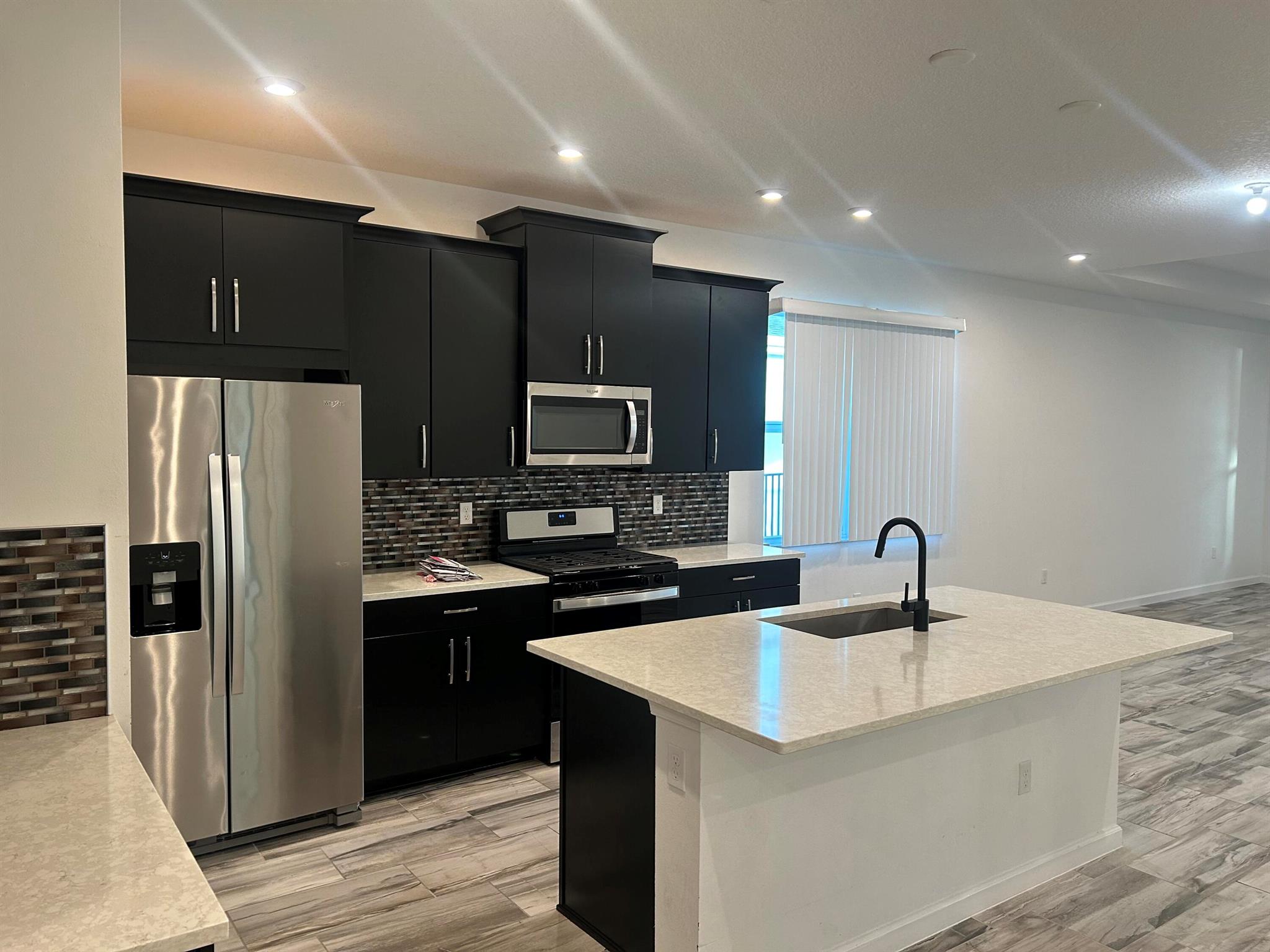 EMERY II - Residential Lease
