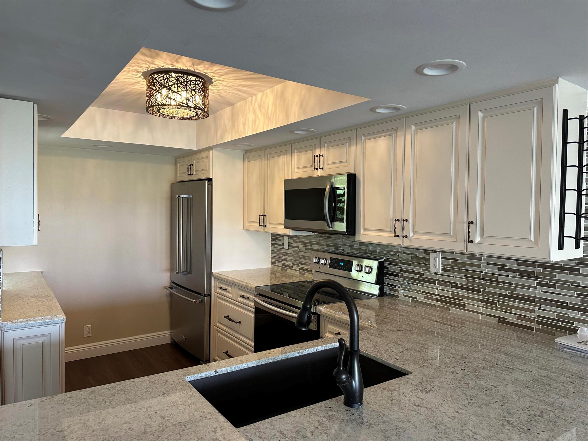 BOCA BAYOU CONDO - Residential Lease