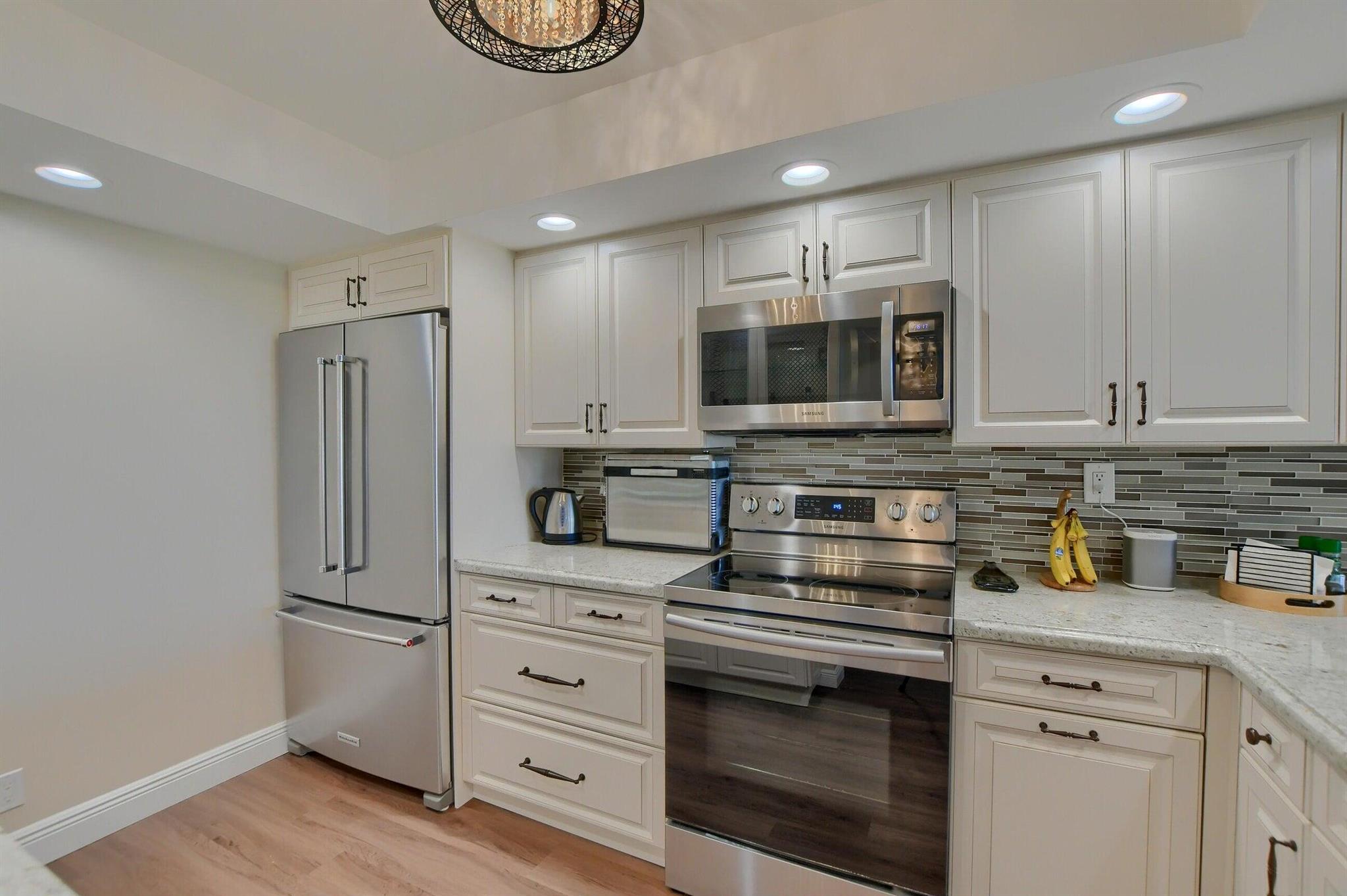 BOCA BAYOU CONDO - Residential Lease