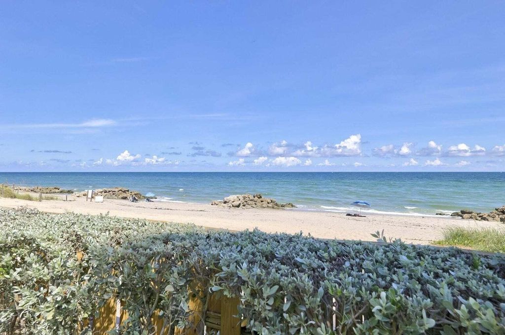 Photo of 800 SE 20th Avenue #103, Deerfield Beach, FL 33441 (MLS # R11036602)