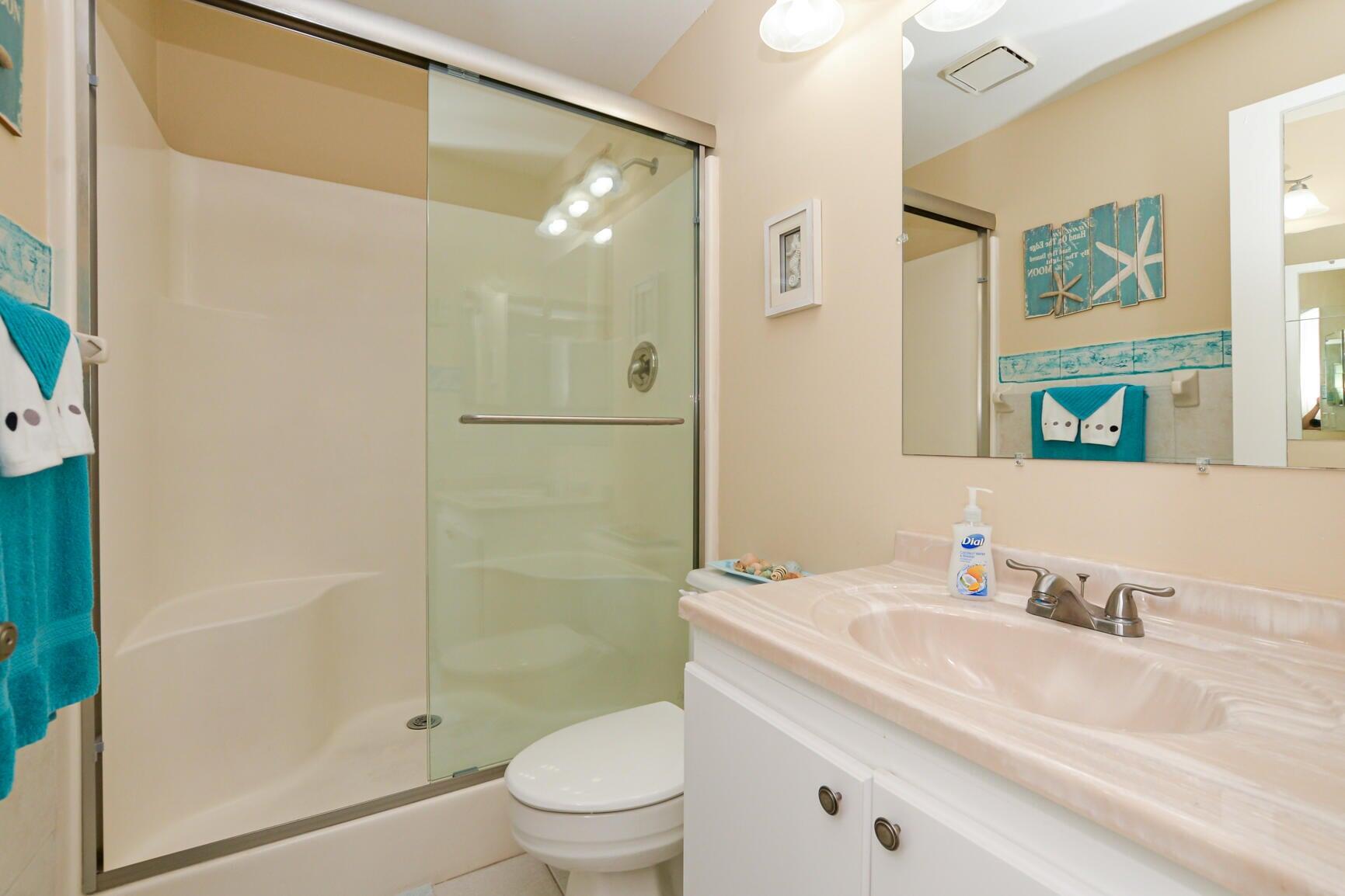 13 Lake Vista Trail 202, Port St Lucie, FL, 34952/$135,000 4 13 Lake Vista Trail 202
