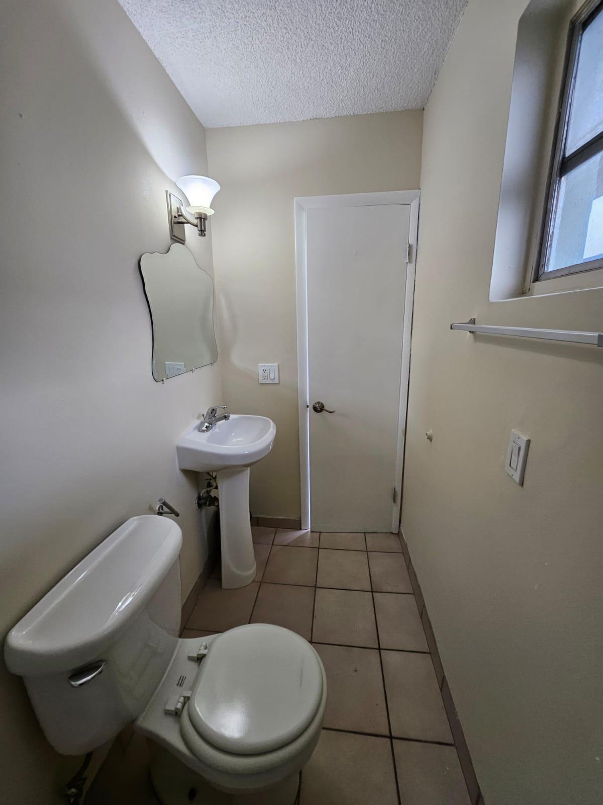 SHADY GROVE - Residential Lease