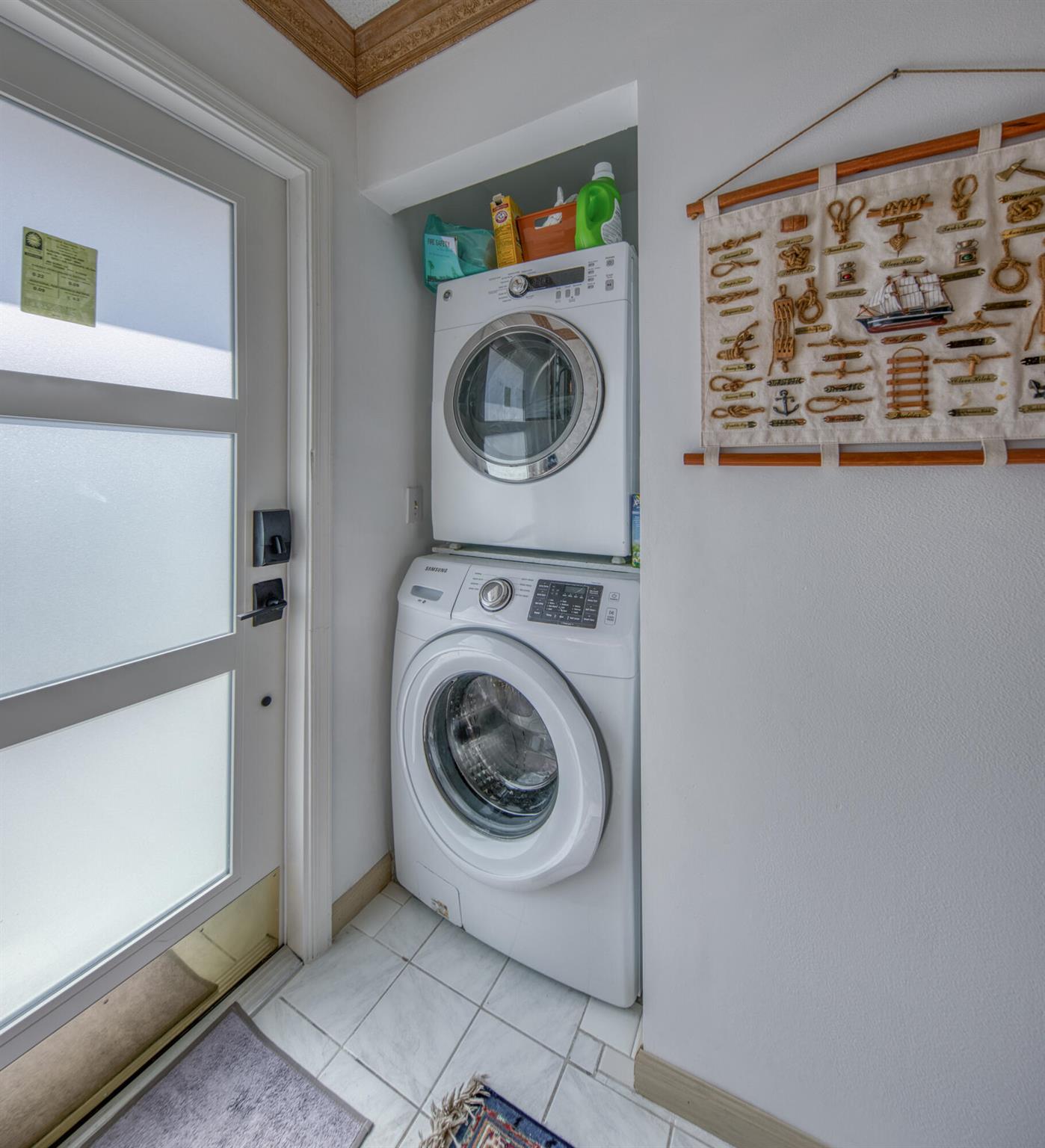 BARBICAN CONDO - Residential