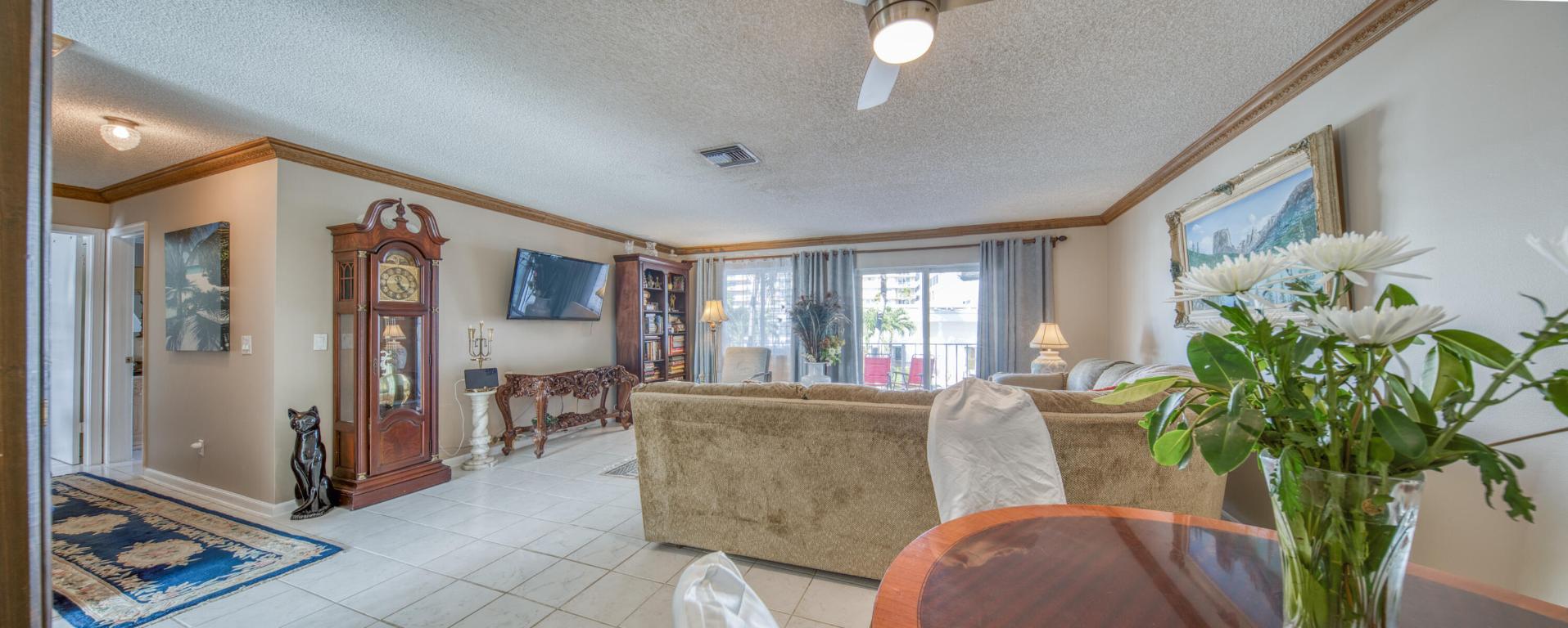 BARBICAN CONDO - Residential