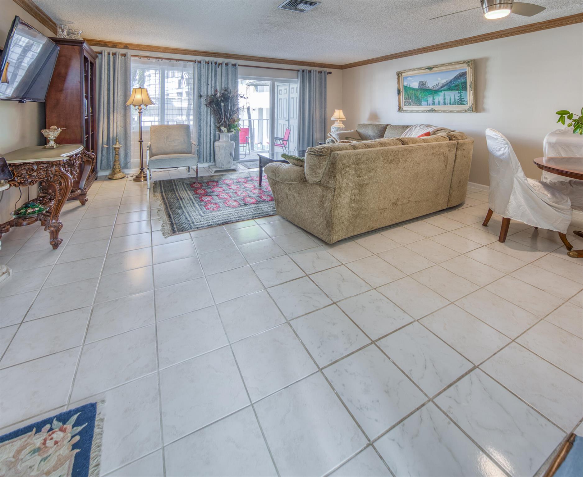 BARBICAN CONDO - Residential