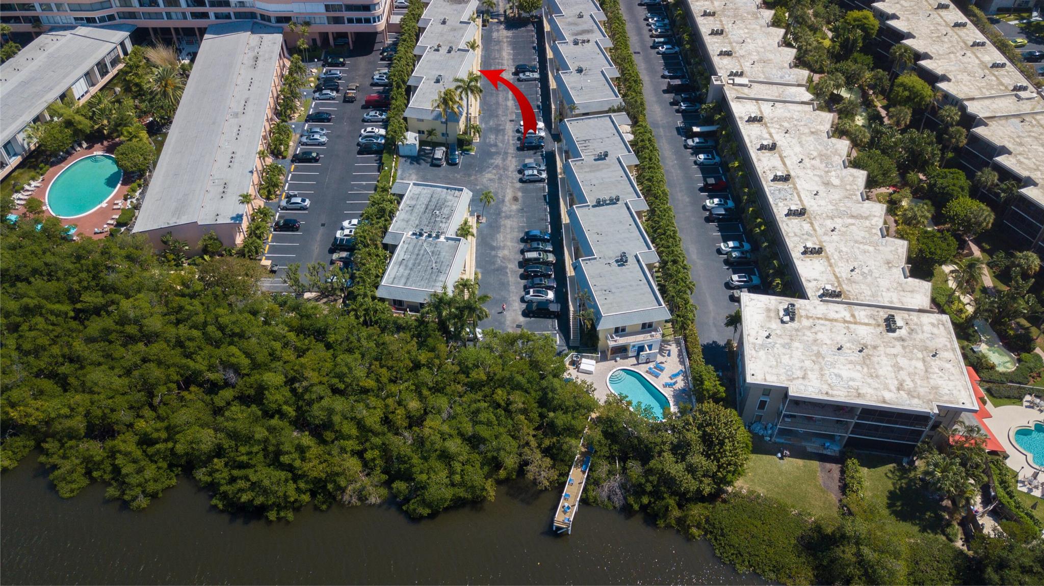 BARBICAN CONDO - Residential