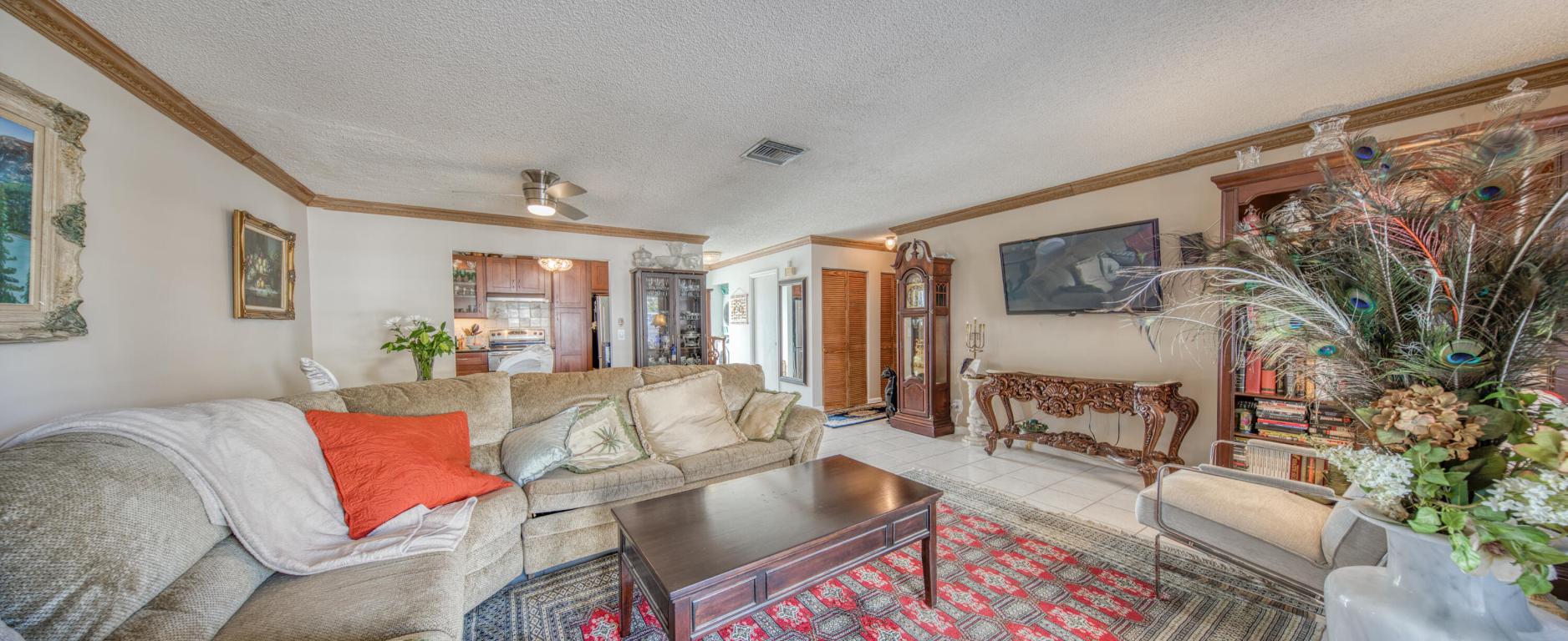 BARBICAN CONDO - Residential