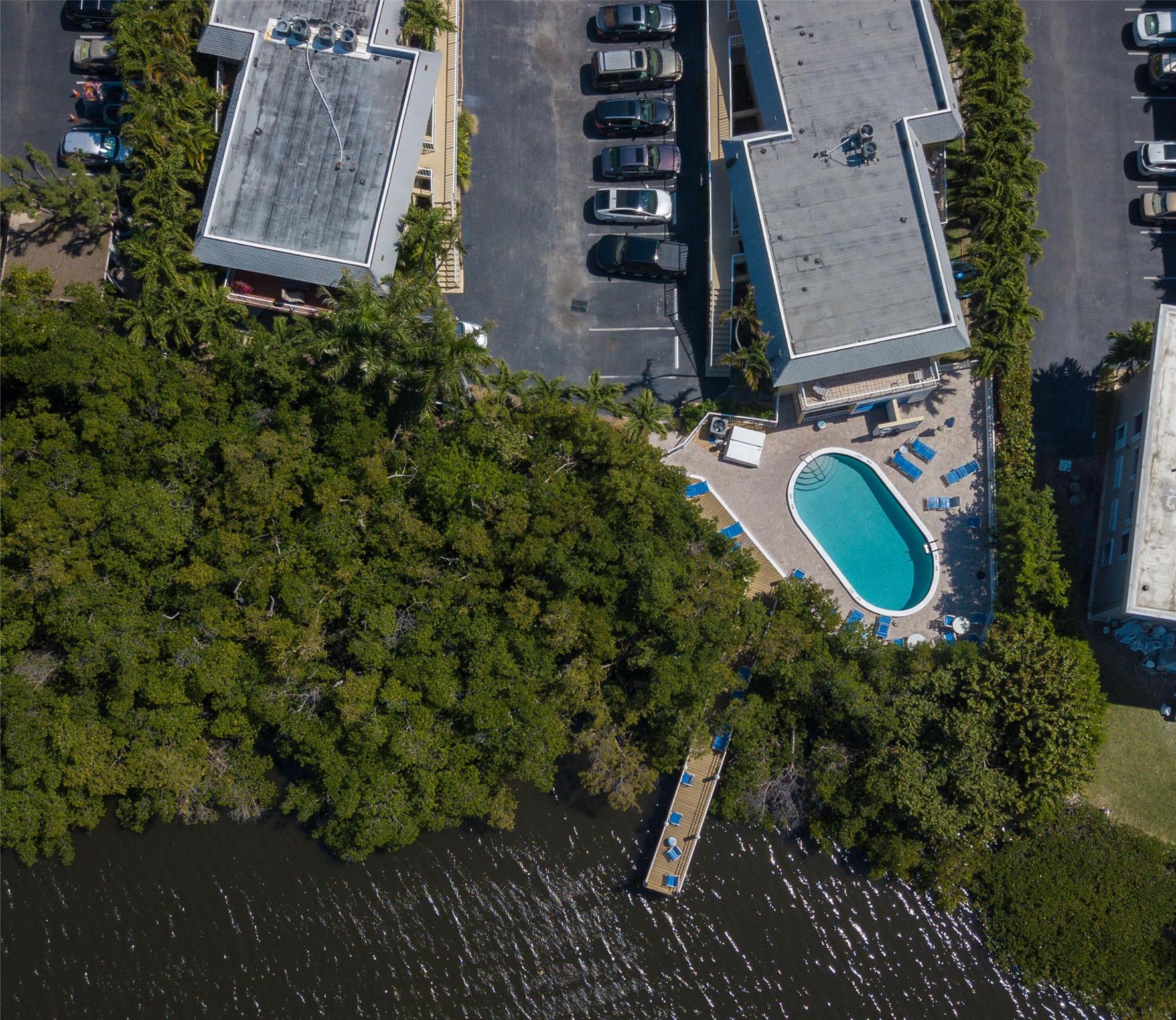 BARBICAN CONDO - Residential