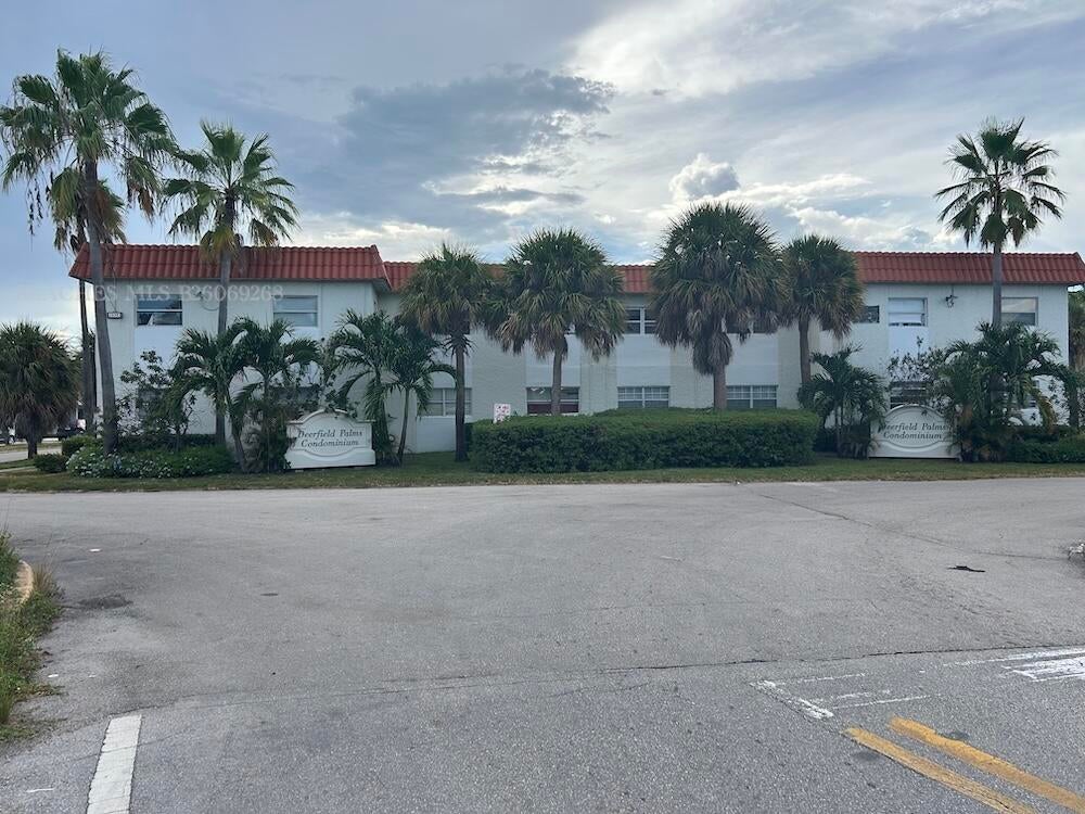 Photo of 401 SW 13TH Place #721, Deerfield Beach, FL 33441 (MLS # B26069657)