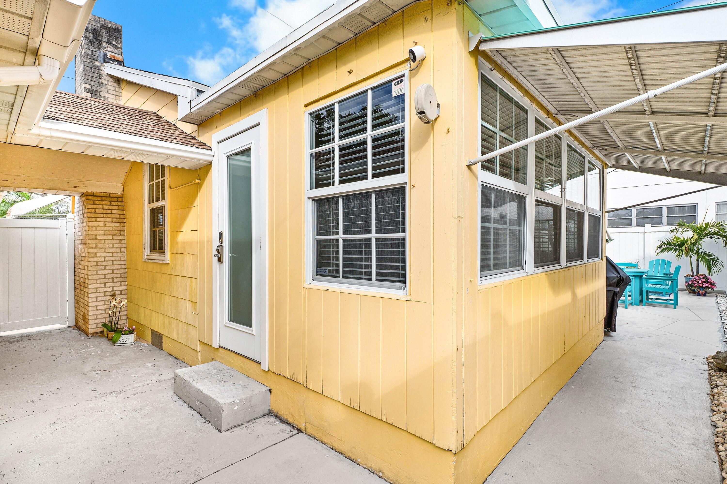 LAKE WORTH TOWN OF - Residential