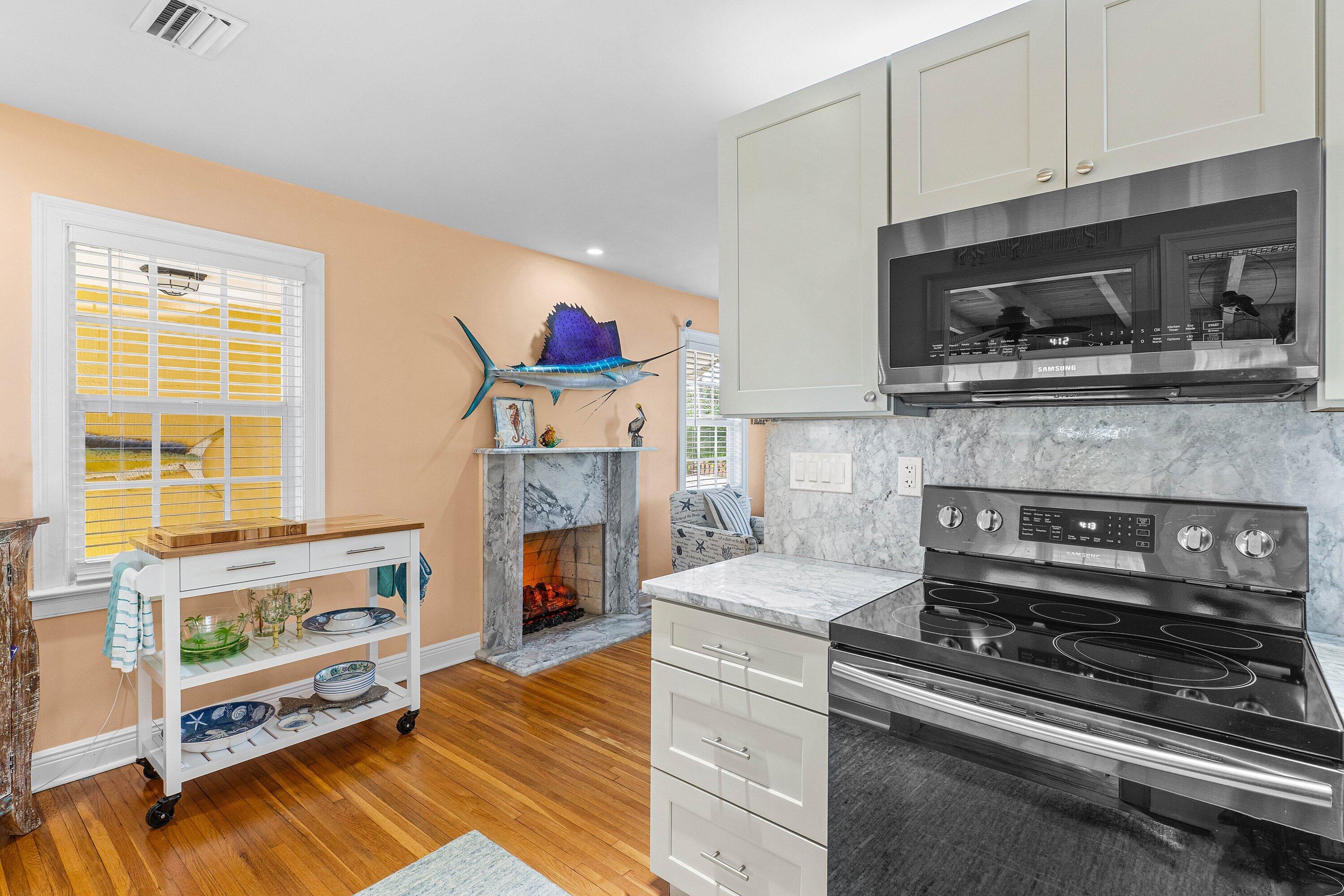 LAKE WORTH TOWN OF - Residential