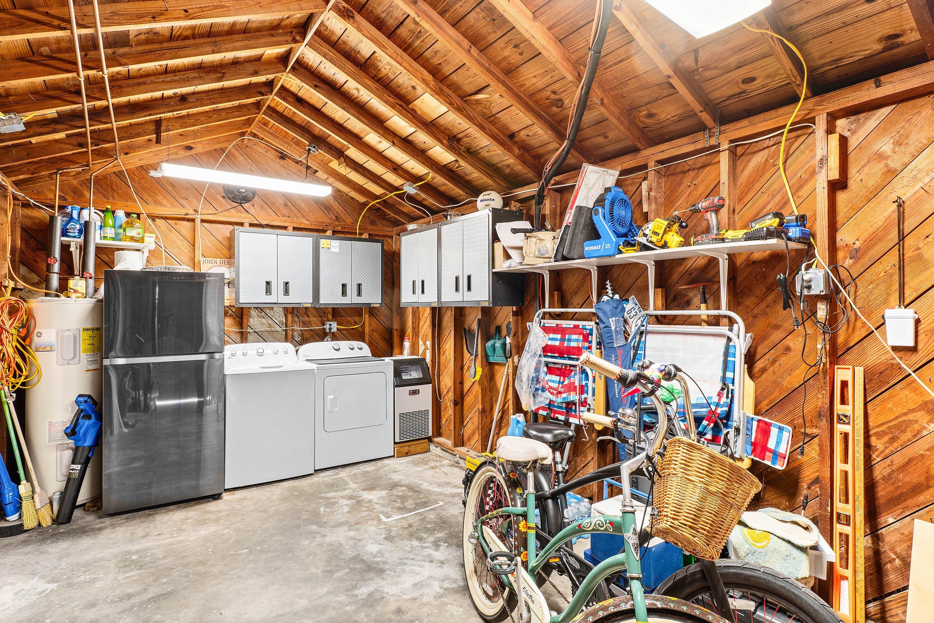 LAKE WORTH TOWN OF - Residential