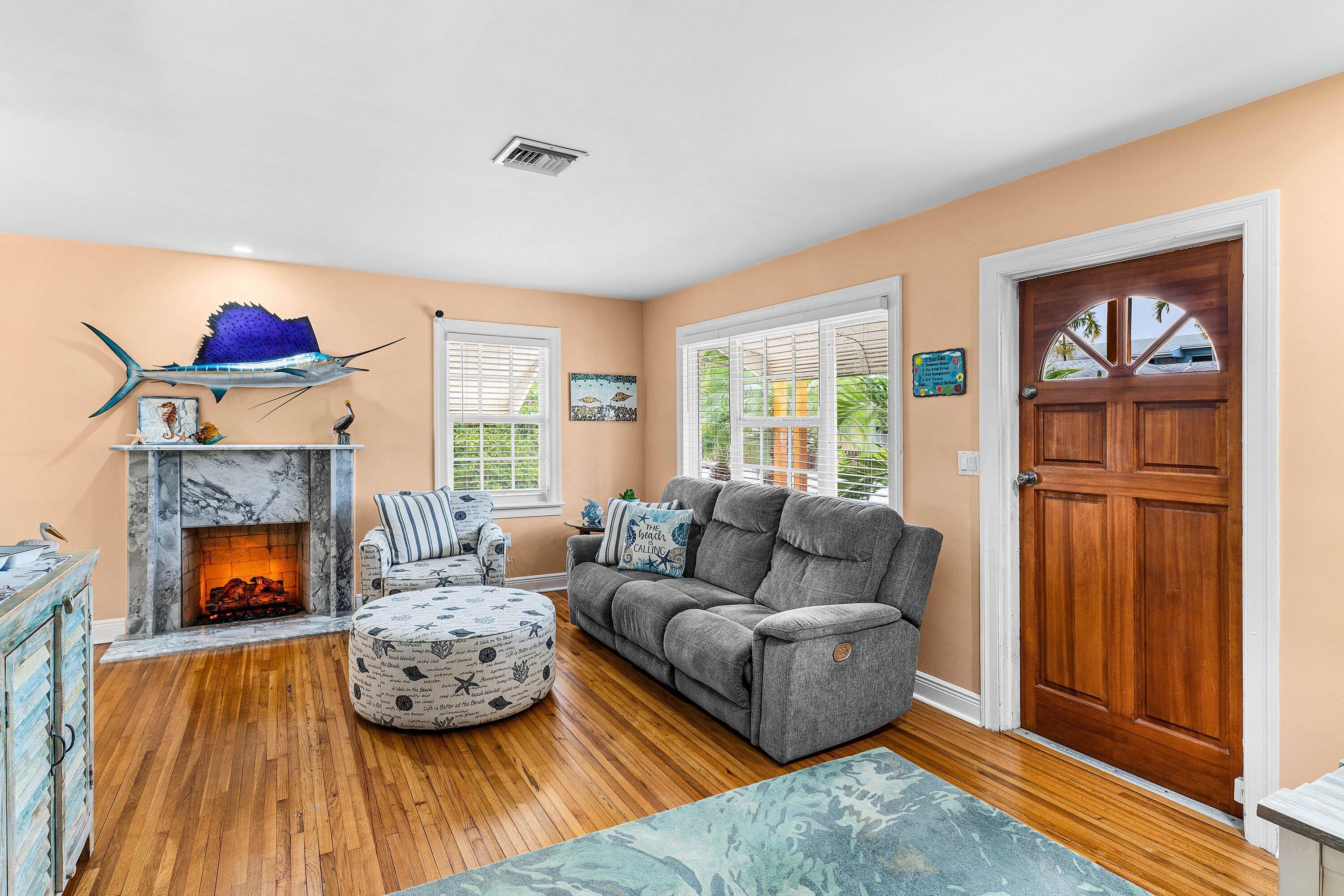 LAKE WORTH TOWN OF - Residential