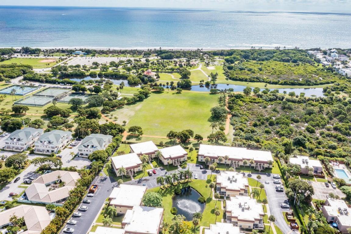 VILLAS ON THE GREEN CONDO - Residential Lease