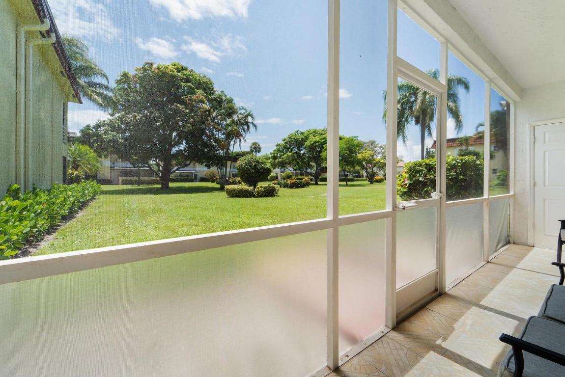 VILLAS ON THE GREEN CONDO - Residential Lease