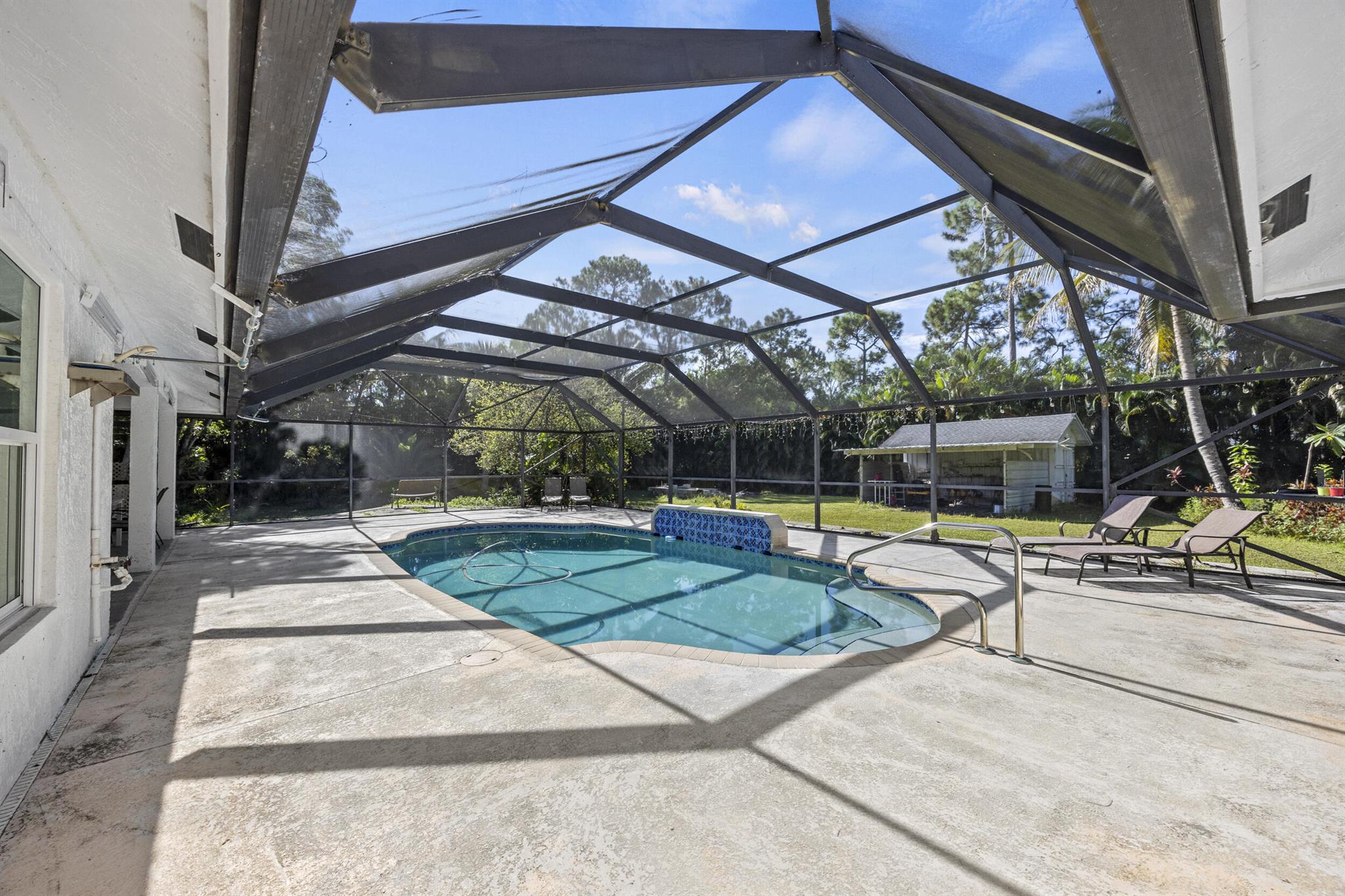 24-42-40~ S 243.6 FT OF N - Residential