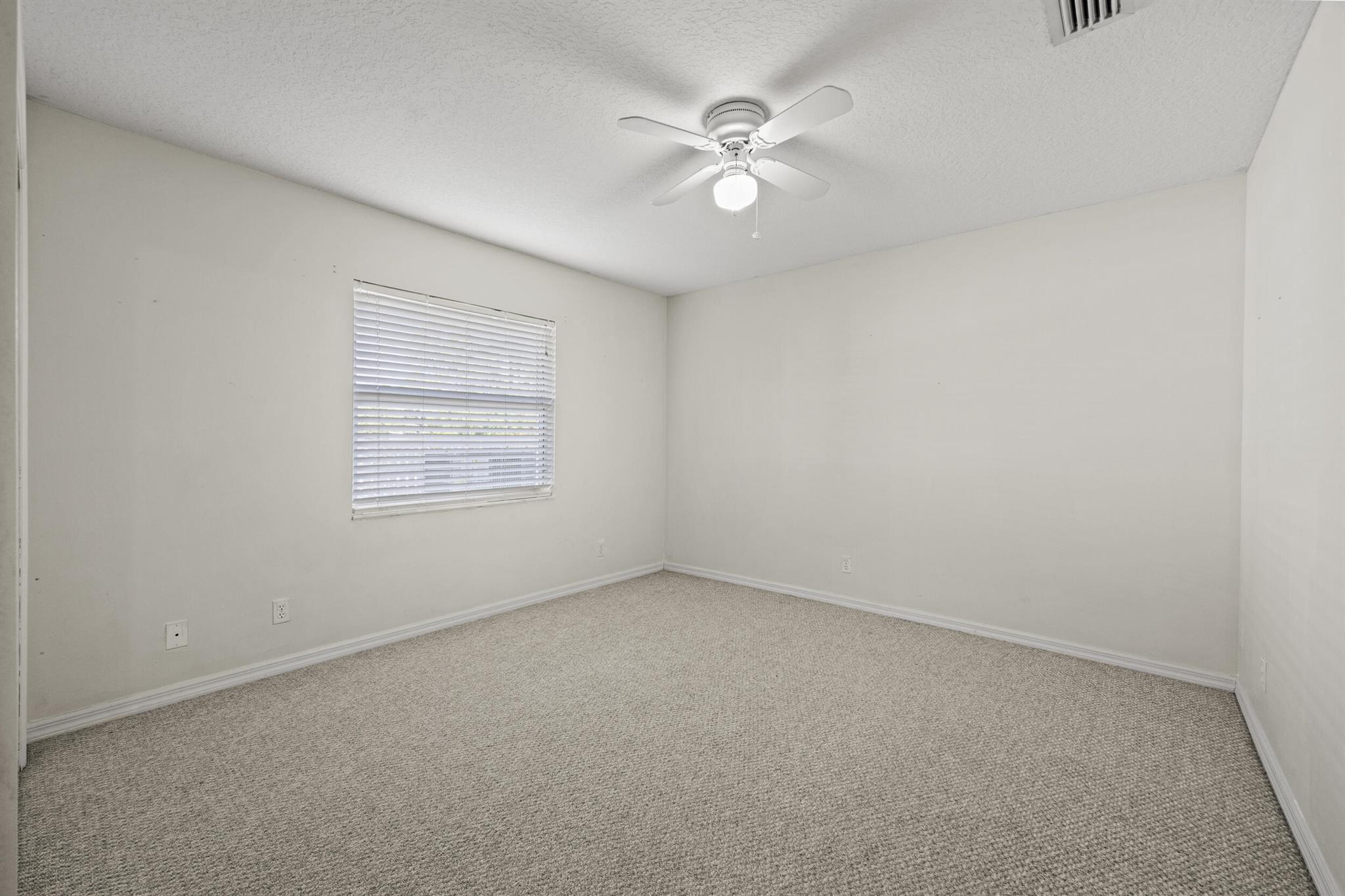 24-42-40~ S 243.6 FT OF N - Residential