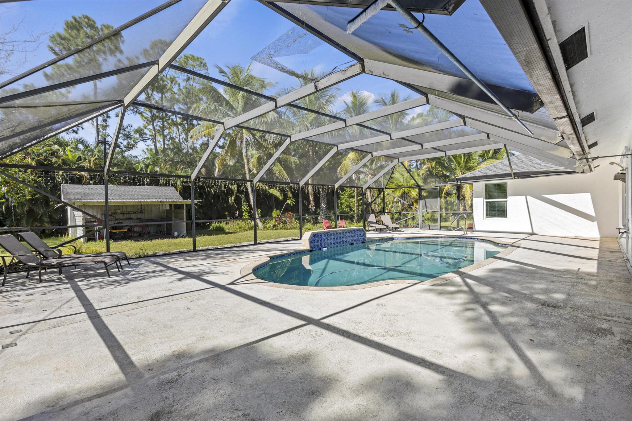 24-42-40~ S 243.6 FT OF N - Residential