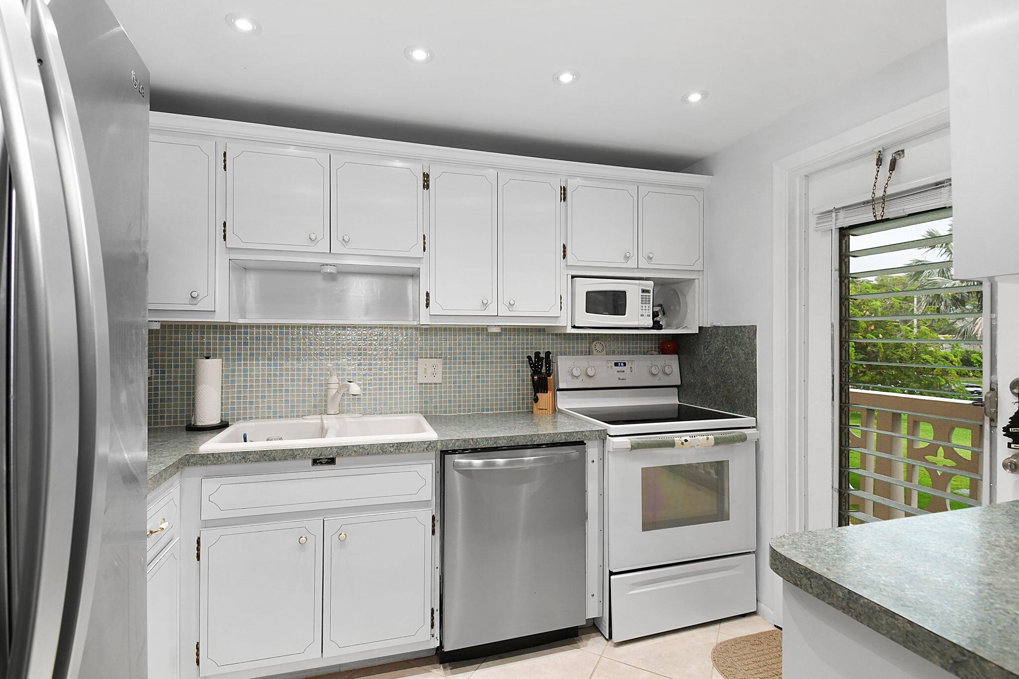 400 NE 20th Street A207
