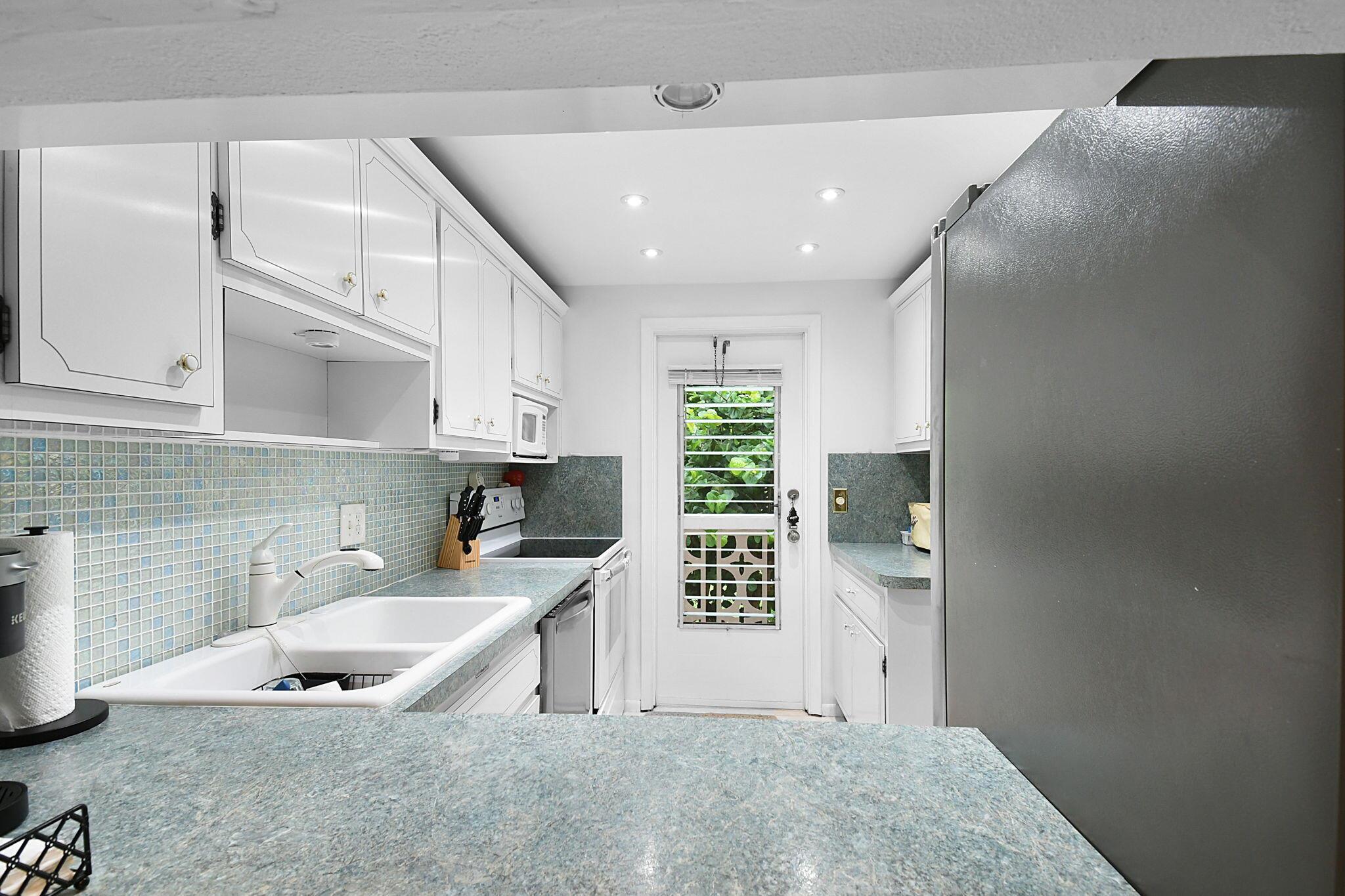 400 NE 20th Street A207
