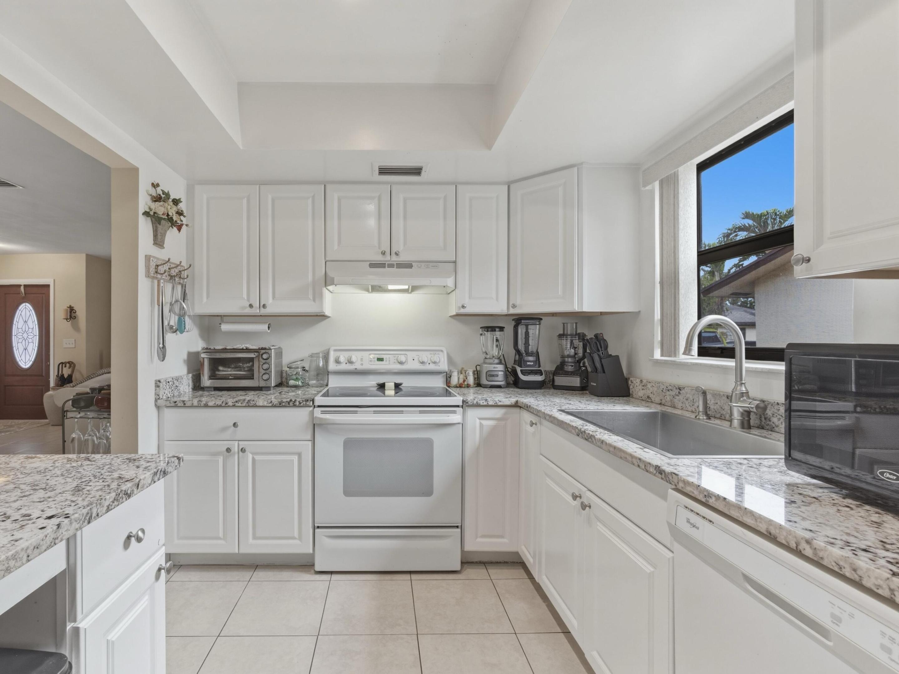 BUTTONWOOD 2 - Residential