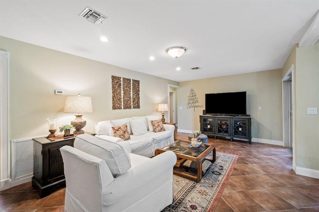 PINELANDS NORTH - Residential