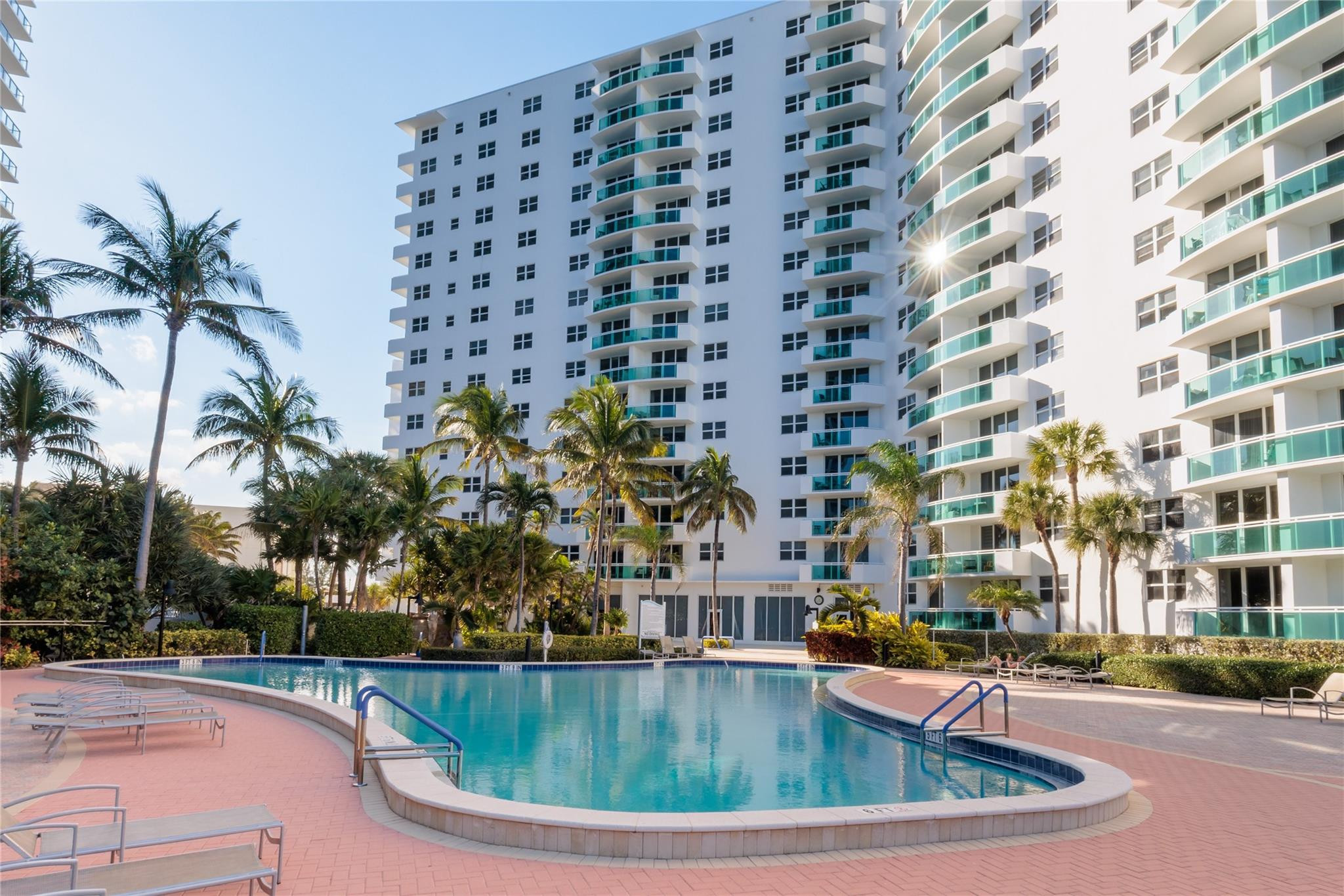 3001 S Ocean Drive 727