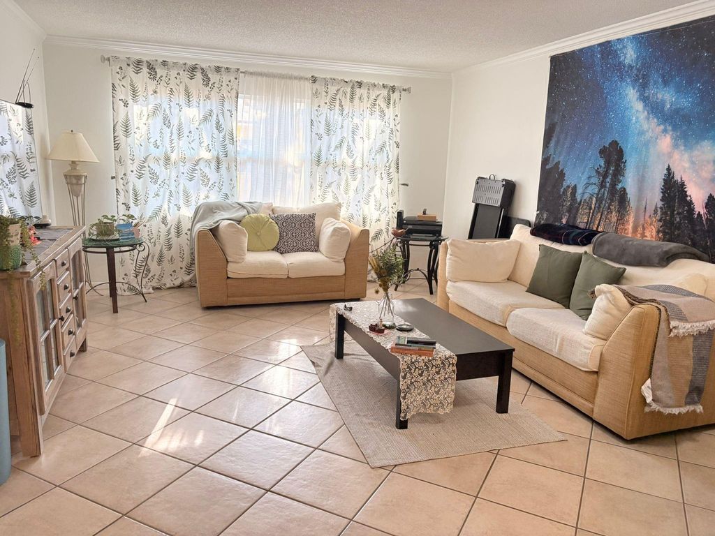 Photo of 610 SE 2nd Avenue #L24, Deerfield Beach, FL 33441 (MLS # F10511403)