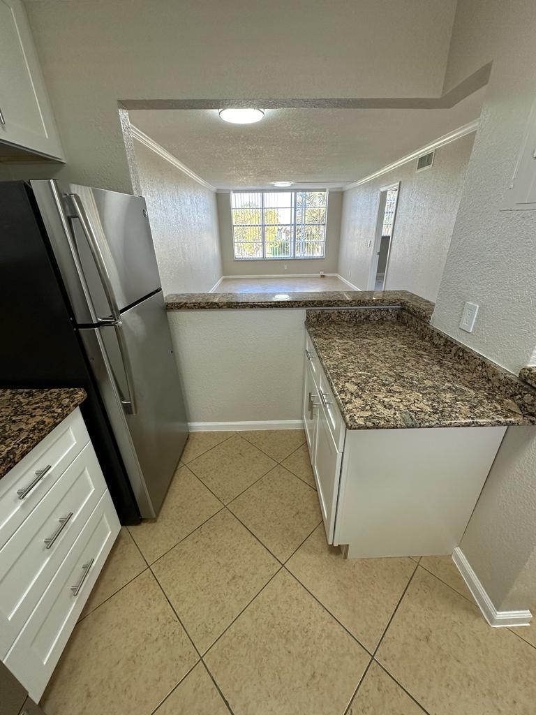 SANDALFOOT BLVD APTS COND - Residential Lease