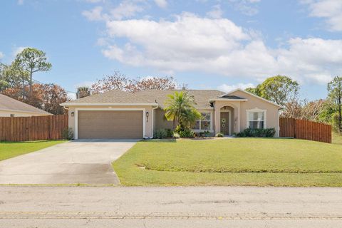 672 SW Paar Drive Port St Lucie FL 34953
