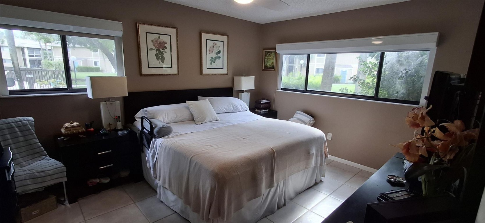 ASHMONT KINGS POINT - Residential