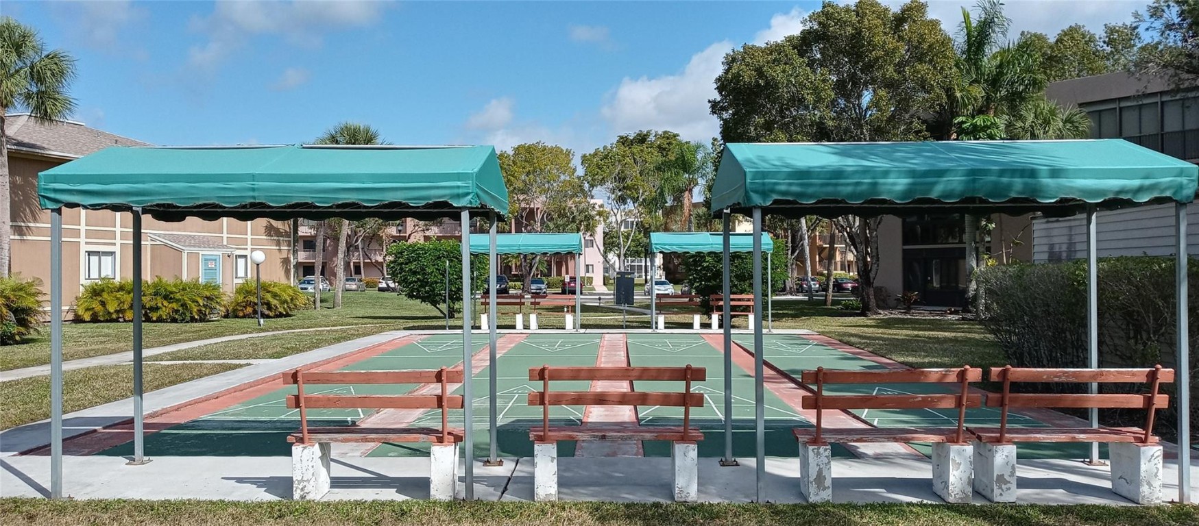 ASHMONT KINGS POINT - Residential