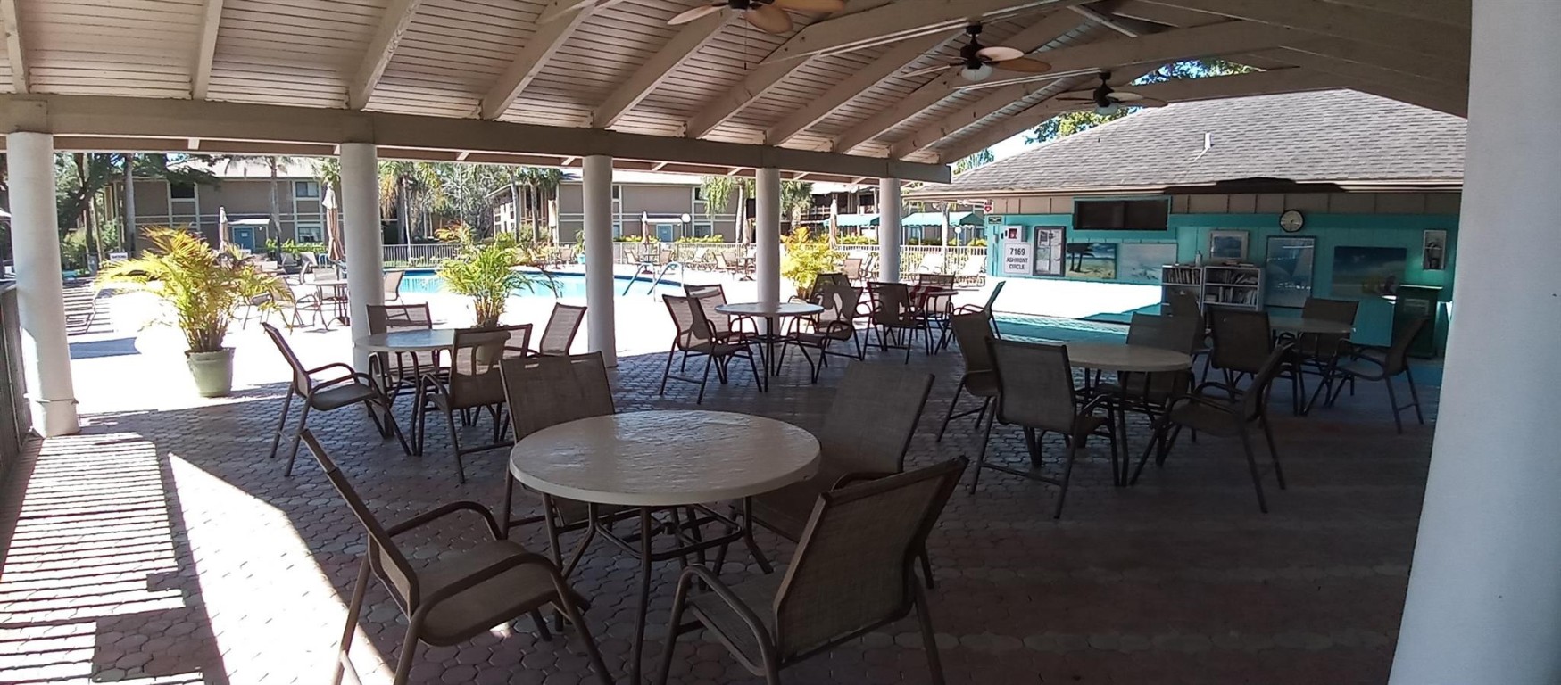 ASHMONT KINGS POINT - Residential