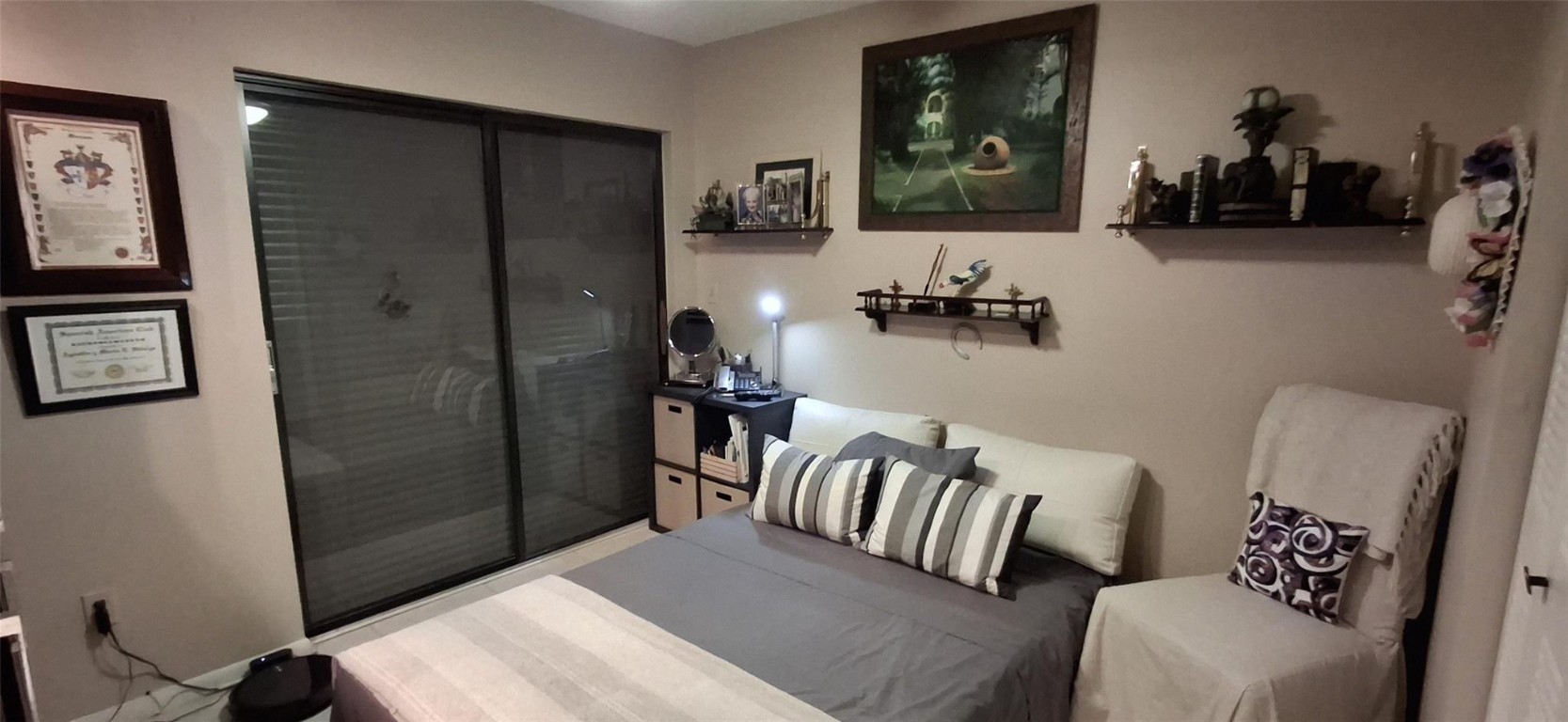 ASHMONT KINGS POINT - Residential